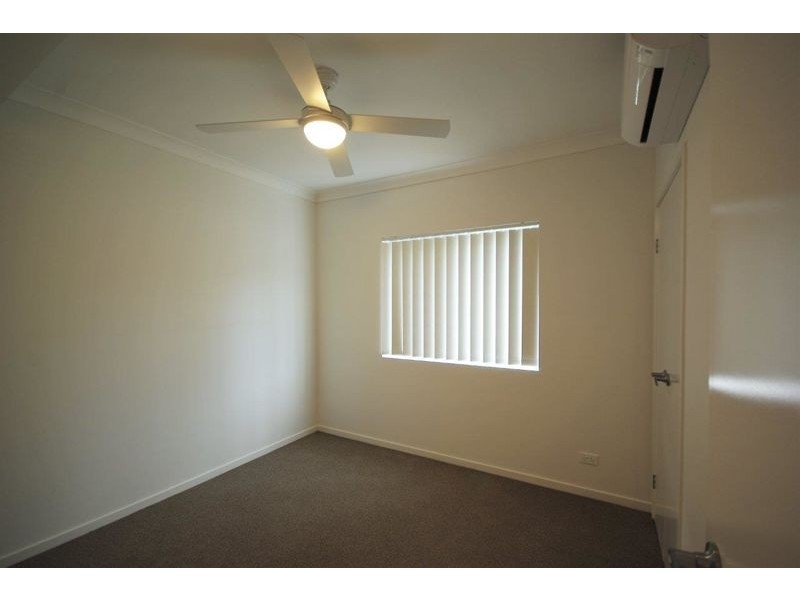 Unit 1/2 University Road, Mitchelton QLD 4053