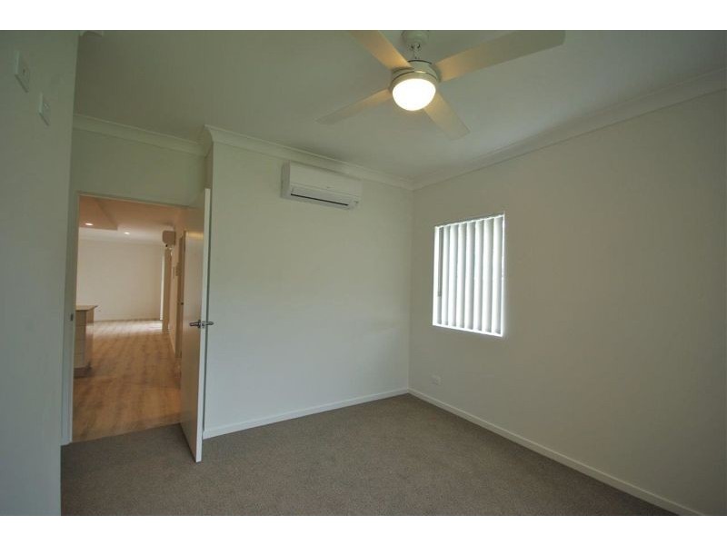 Unit 1/2 University Road, Mitchelton QLD 4053