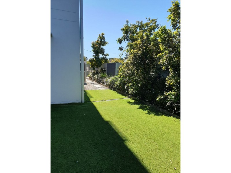 Unit 1/2 University Road, Mitchelton QLD 4053