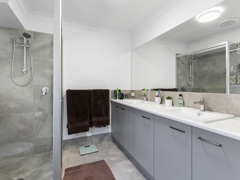 26 Butcherbird Crescent, Bli Bli QLD 4560