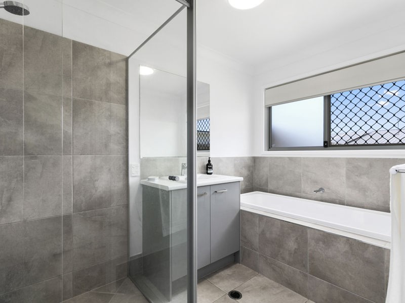 26 Butcherbird Crescent, Bli Bli QLD 4560