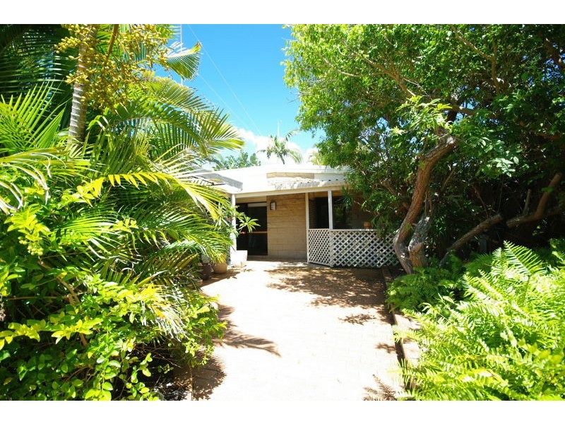 Unit 2/21 Margit Crescent, Sunrise Beach QLD 4567