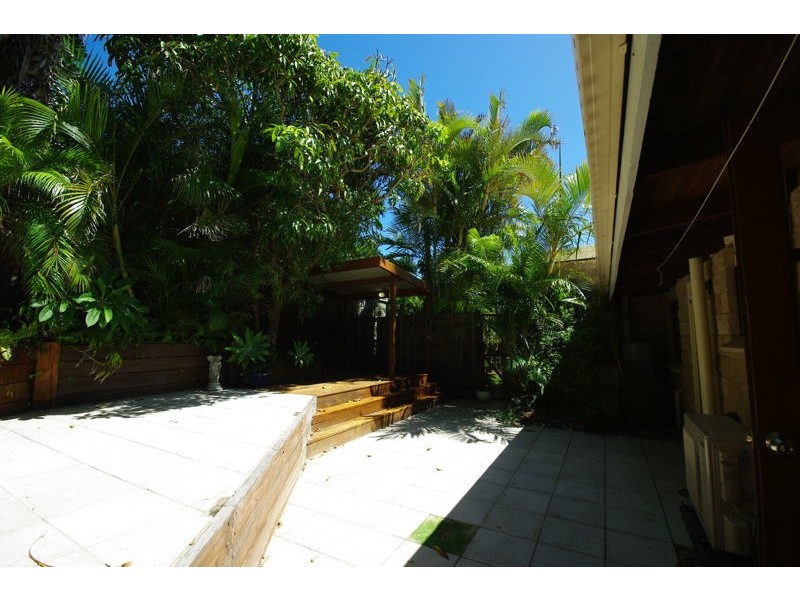 Unit 2/21 Margit Crescent, Sunrise Beach QLD 4567