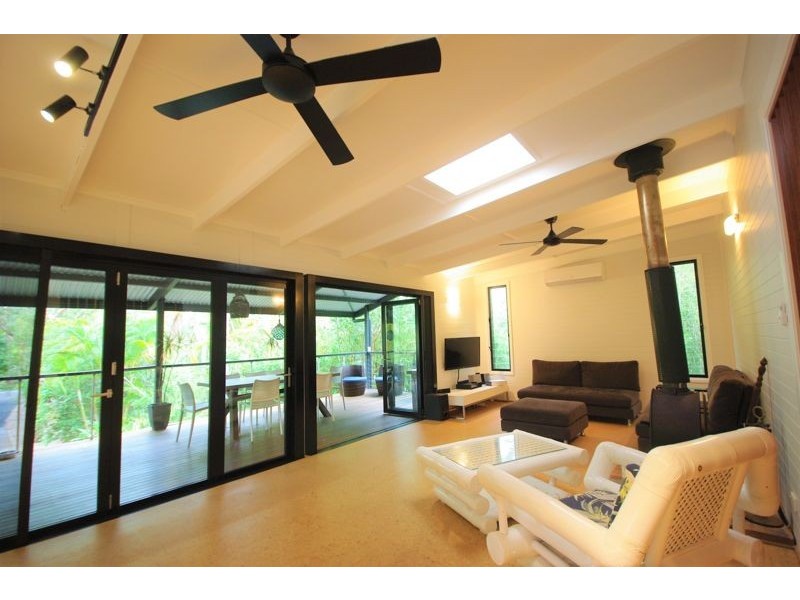 14 Sail Street, Noosaville QLD 4566