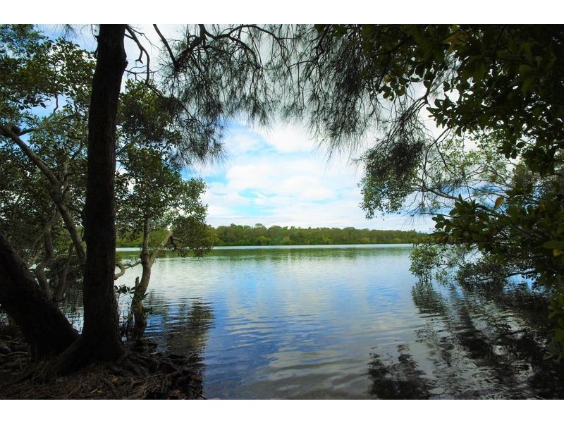 14 Sail Street, Noosaville QLD 4566