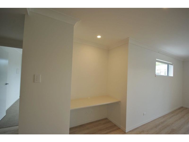 Unit 9/2 University Road, Mitchelton QLD 4053