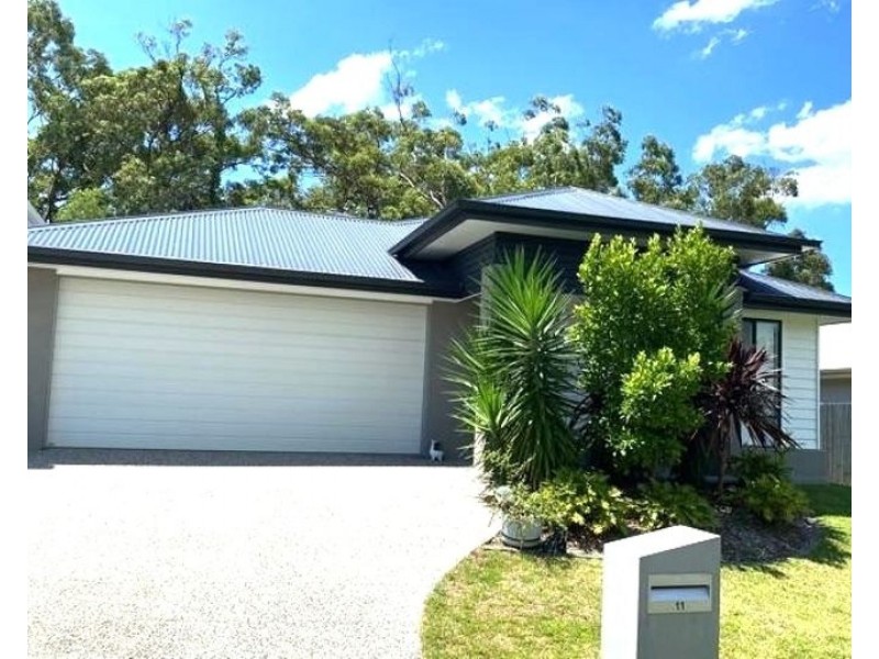 11 Sea Breeze Place, Little Mountain QLD 4551