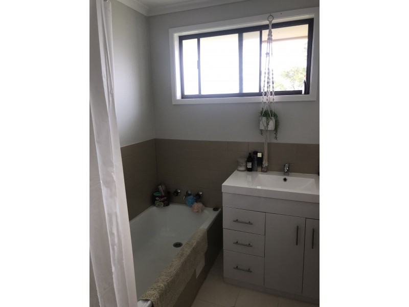 14 Emerald Drive, Diamond Beach NSW 2430