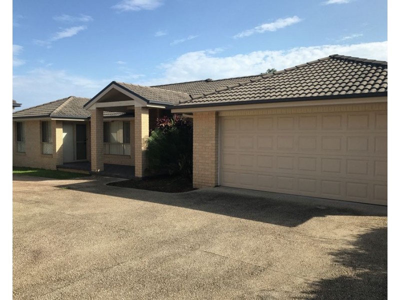 2/4 Grangewood Avenue, Tallwoods Village NSW 2430