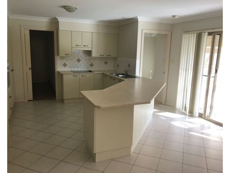 2/4 Grangewood Avenue, Tallwoods Village NSW 2430