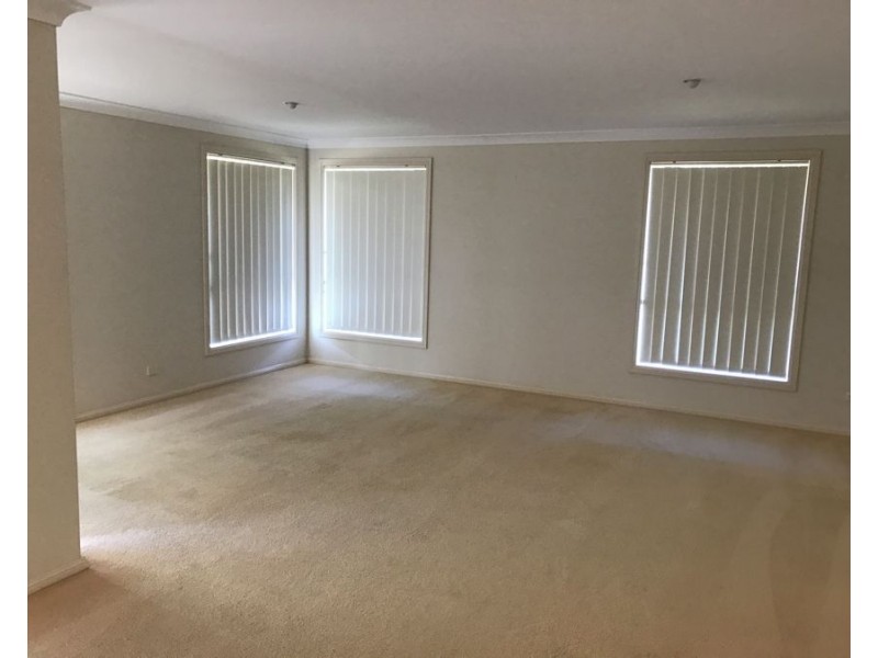 2/4 Grangewood Avenue, Tallwoods Village NSW 2430