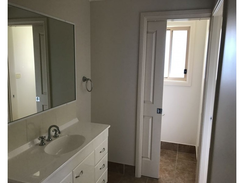 2/4 Grangewood Avenue, Tallwoods Village NSW 2430