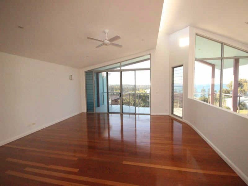 2/30 High Street, Black Head NSW 2430