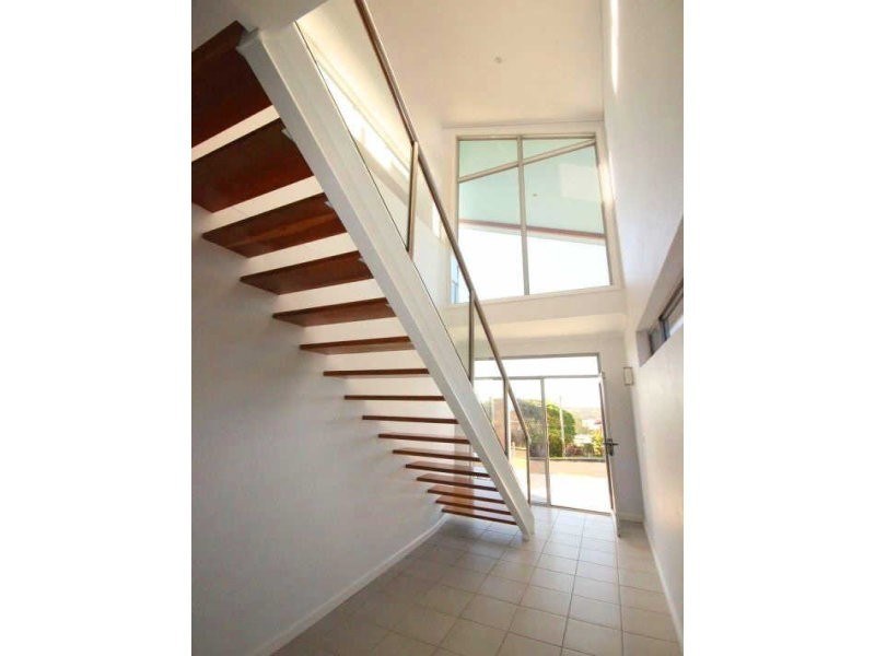 2/30 High Street, Black Head NSW 2430