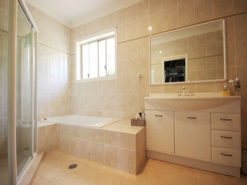 3 Muree Court, Hallidays Point NSW 2430