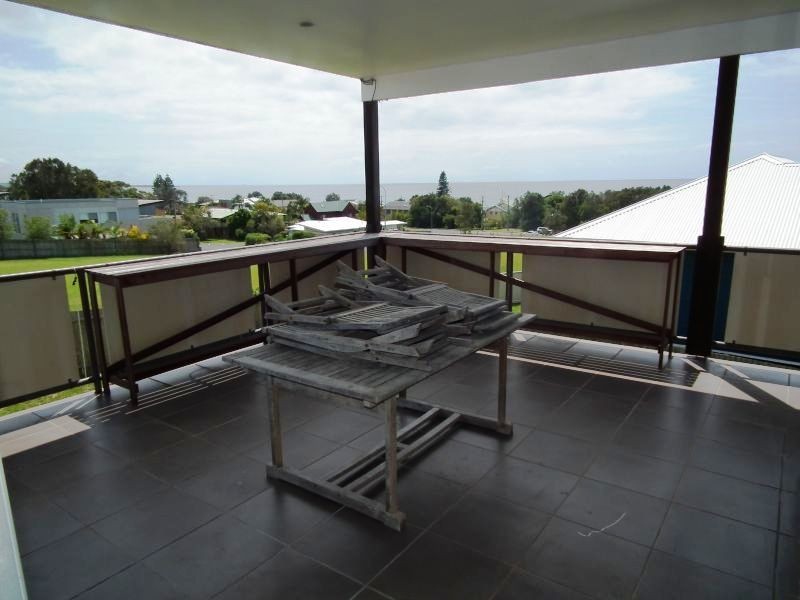 30 Emerald Drive, Diamond Beach NSW 2430