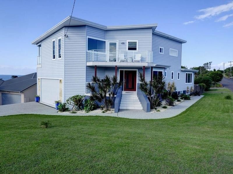 26 Surfview Avenue, Black Head NSW 2430