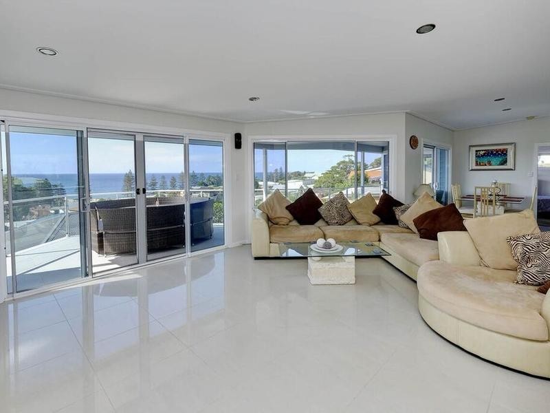 26 Surfview Avenue, Black Head NSW 2430