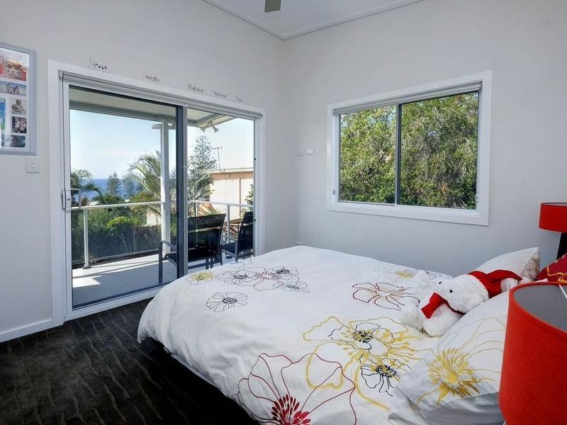 26 Surfview Avenue, Black Head NSW 2430