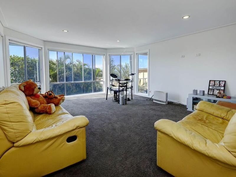 26 Surfview Avenue, Black Head NSW 2430