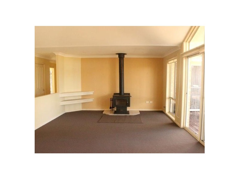 6 Hilltop Parkway, Tallwoods Village NSW 2430