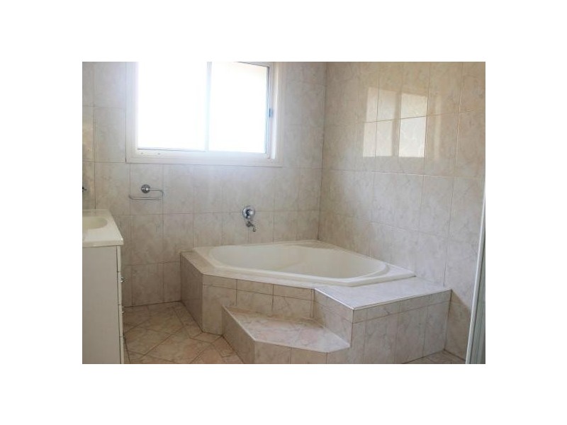 6 Hilltop Parkway, Tallwoods Village NSW 2430