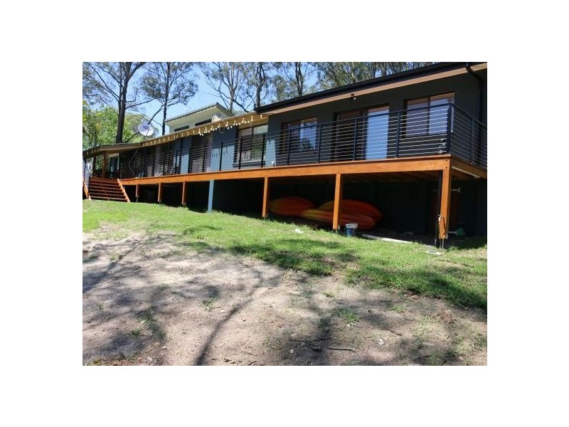 1 Homestead Heights, Hallidays Point NSW 2430