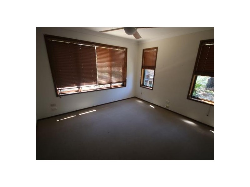 1 Homestead Heights, Hallidays Point NSW 2430