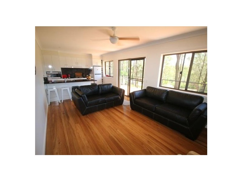 1 Homestead Heights, Hallidays Point NSW 2430