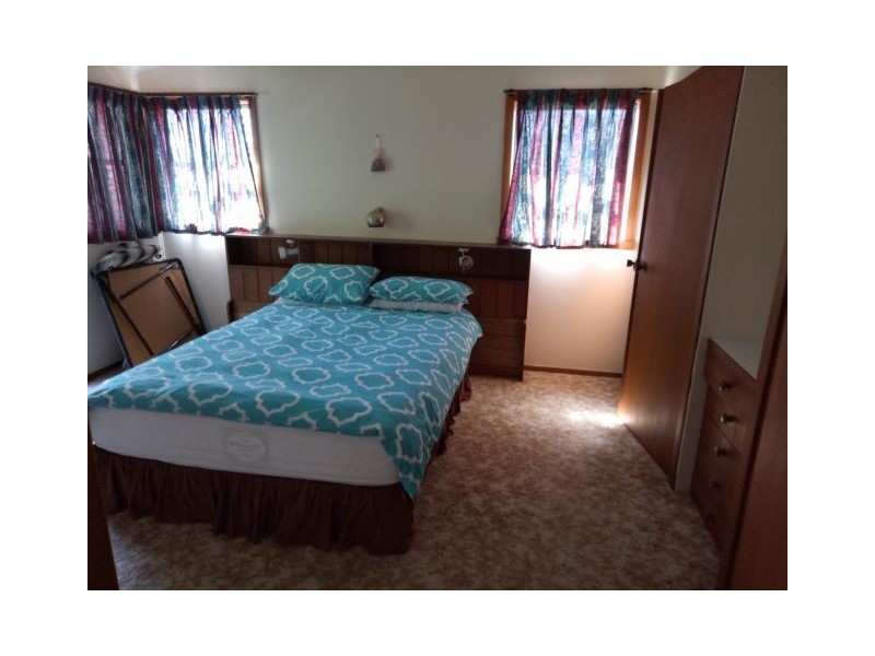 6 Gordon Avenue, Black Head NSW 2430