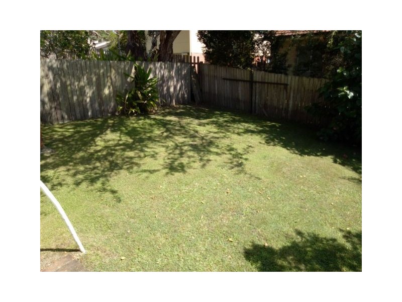 6 Gordon Avenue, Black Head NSW 2430