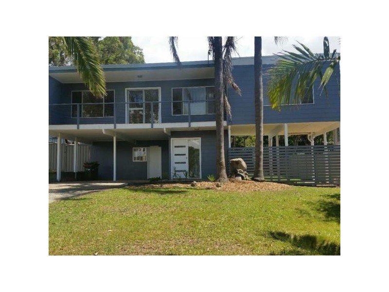 13 Escapade Avenue, Diamond Beach NSW 2430