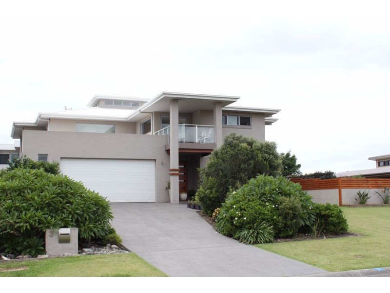 3 Lake View Way, Tallwoods Village NSW 2430