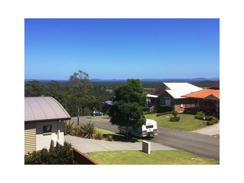 3 Lake View Way, Tallwoods Village NSW 2430