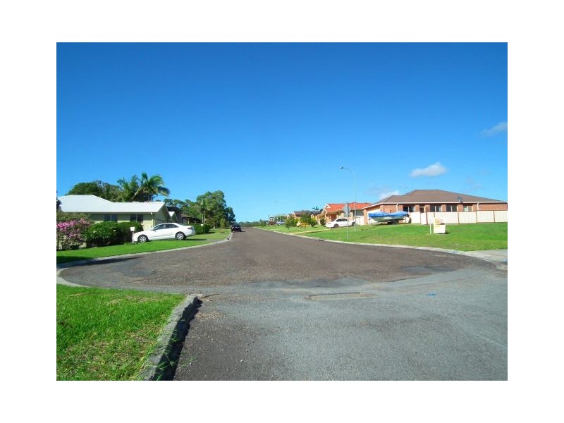 15 Glen Court, Black Head NSW 2430