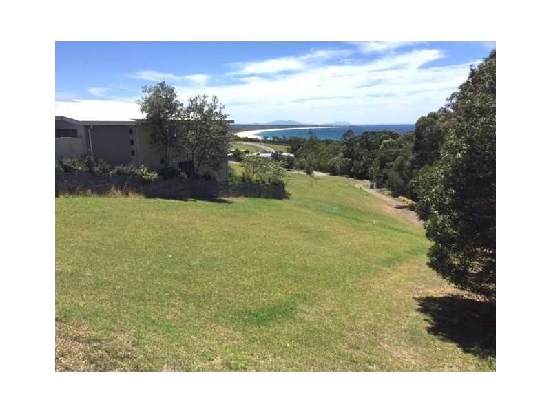 70/1 Cottesloe Circuit, Red Head NSW 2430