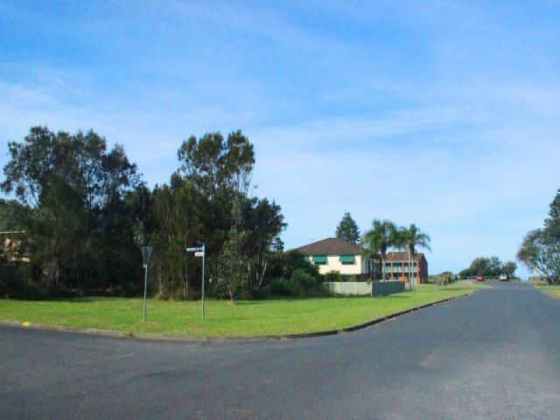 21 Anniversary Drive, Diamond Beach NSW 2430