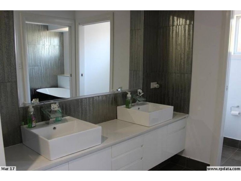 24 Eastern Valley Way, Tallwoods Village NSW 2430