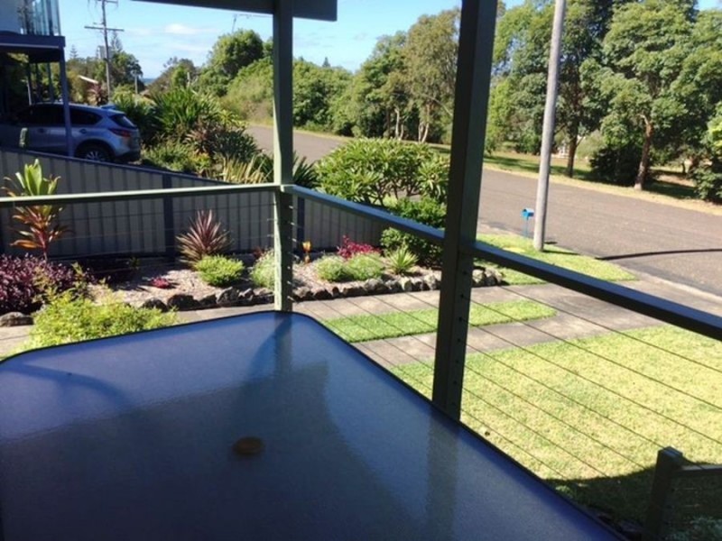 48 Saltwater Crescent, Diamond Beach NSW 2430