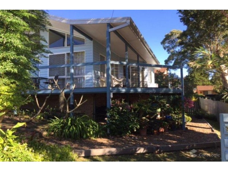 13 Sapphire Parade, Diamond Beach NSW 2430