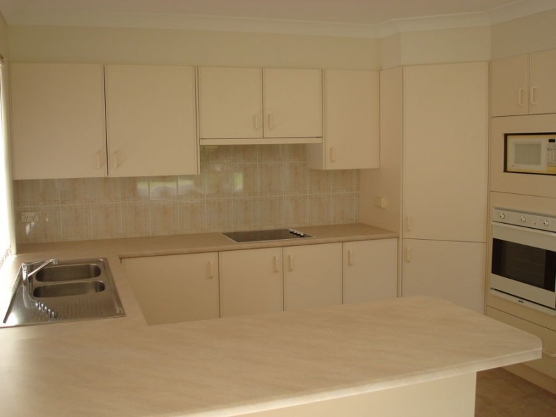 1/1 Lucas Court, Hallidays Point NSW 2430