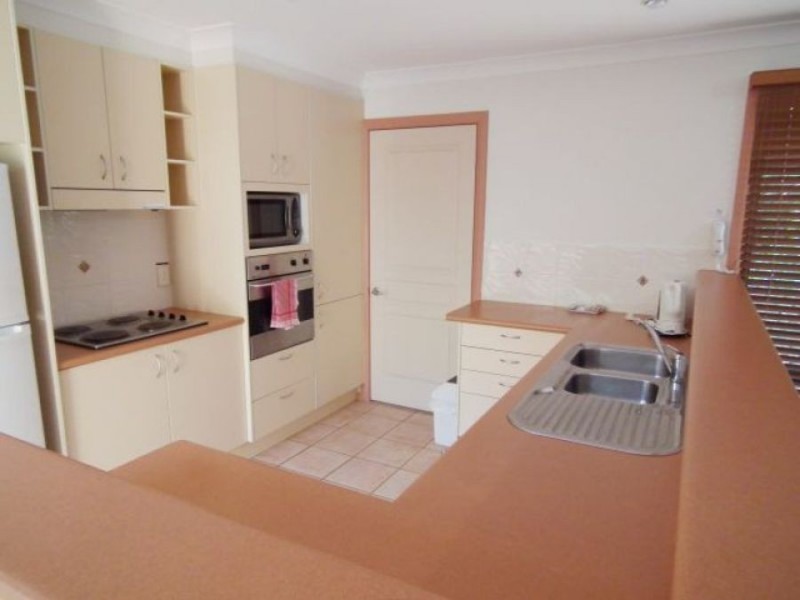 11 Hilltop Grove, Tallwoods Village NSW 2430