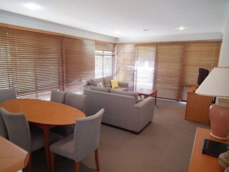 11 Hilltop Grove, Tallwoods Village NSW 2430