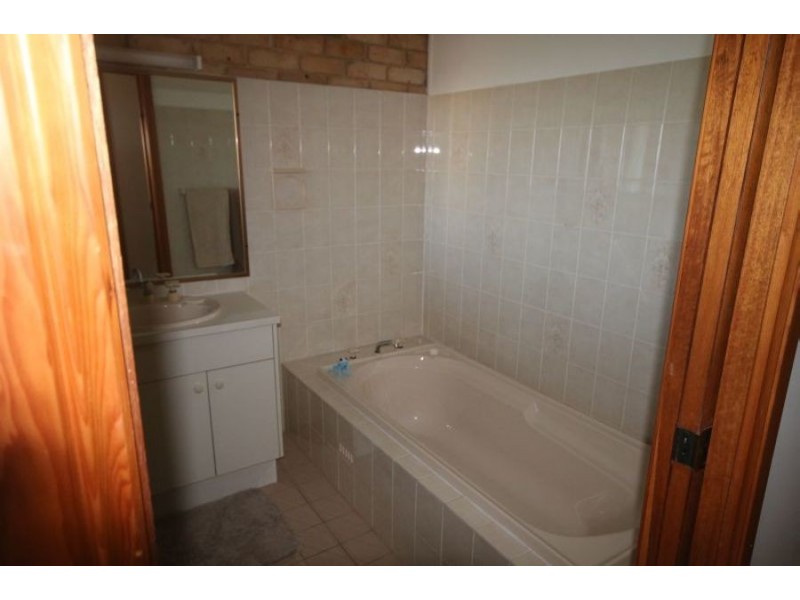 48 High Street, Black Head NSW 2430