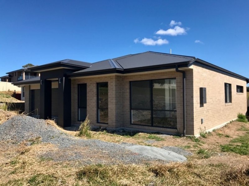 6 The Meadows, Hallidays Point NSW 2430