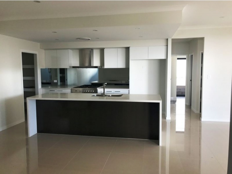 6 The Meadows, Hallidays Point NSW 2430