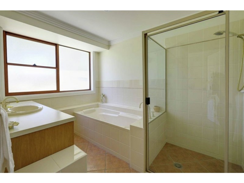 10 Hilltop Parkway, Tallwoods Village NSW 2430