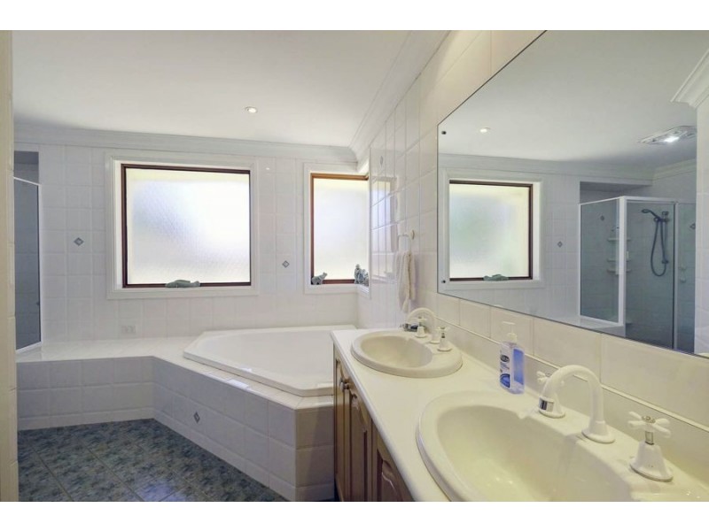 10 Hilltop Parkway, Tallwoods Village NSW 2430