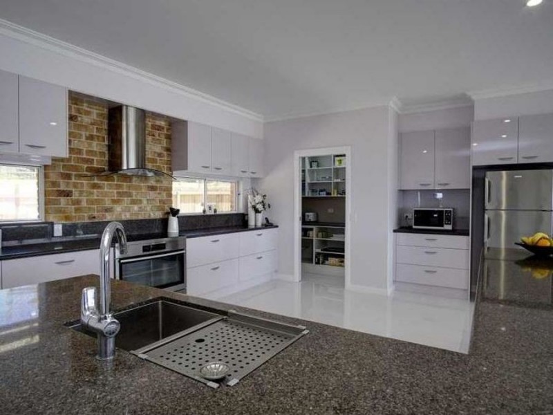 22 Glenelg Crescent, Red Head NSW 2430