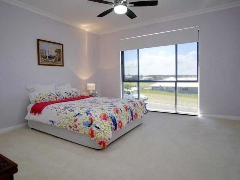 22 Glenelg Crescent, Red Head NSW 2430
